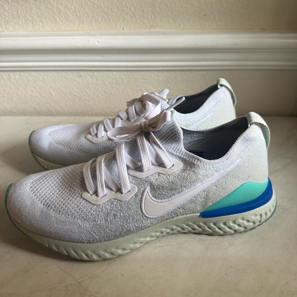Nike Women’s Epic React Flyknit Sneakers - Picture 2 of 9